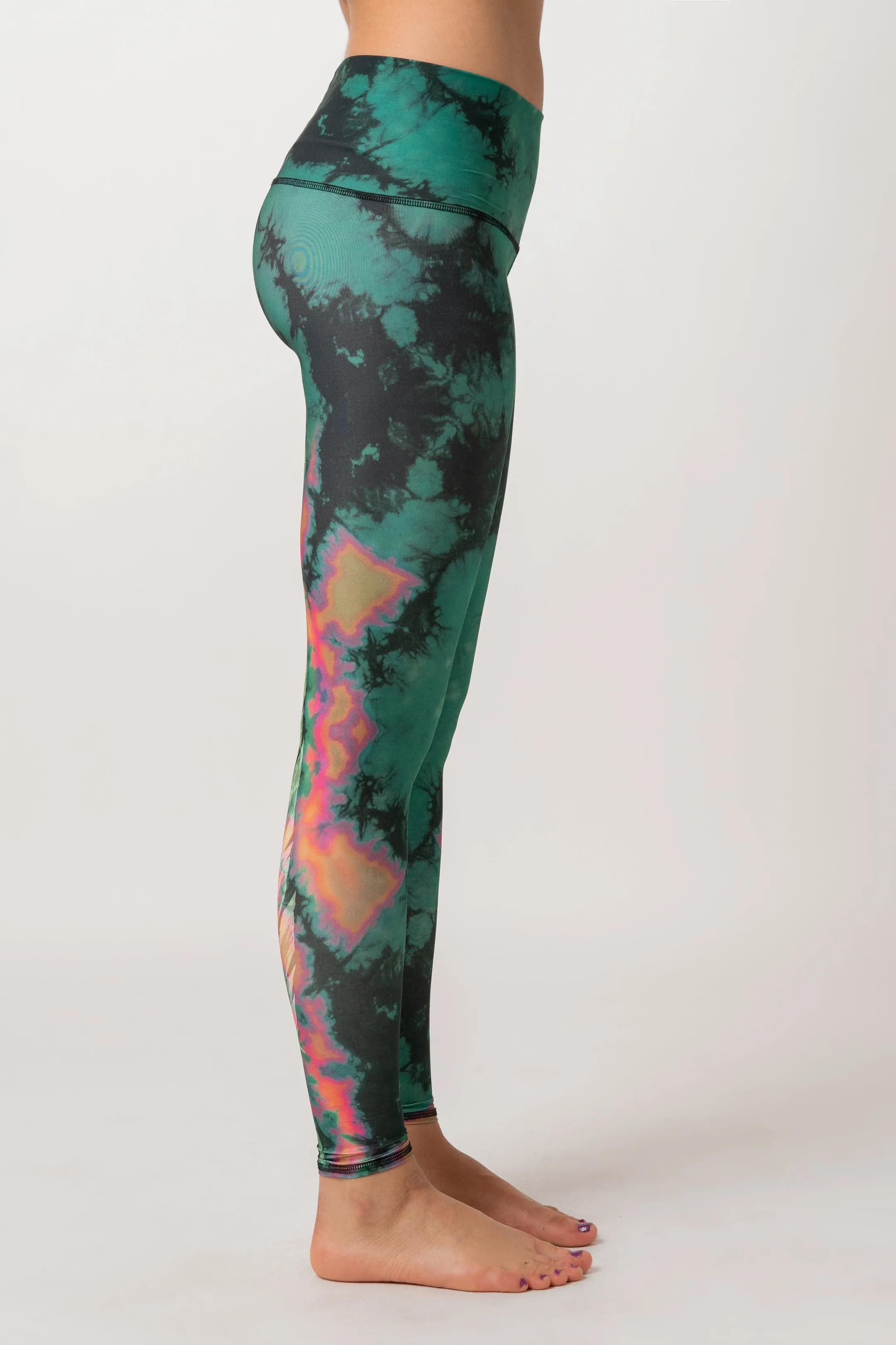 Eagle Feather Green Hot Pant