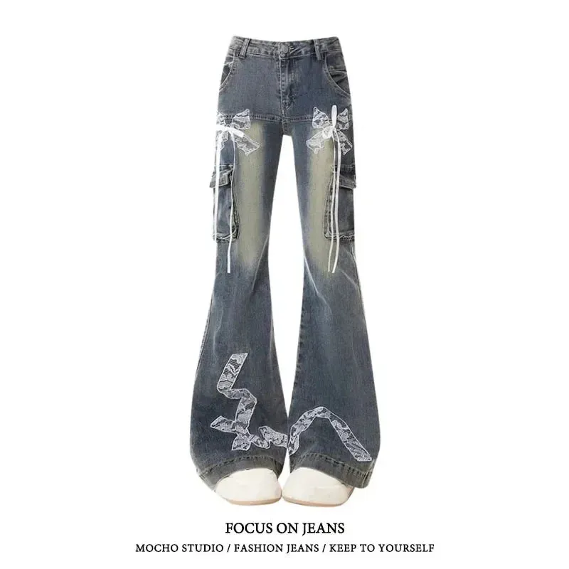 Jeans patte d'eph verwaschen grau und weiß y2k mit weißer stickerei