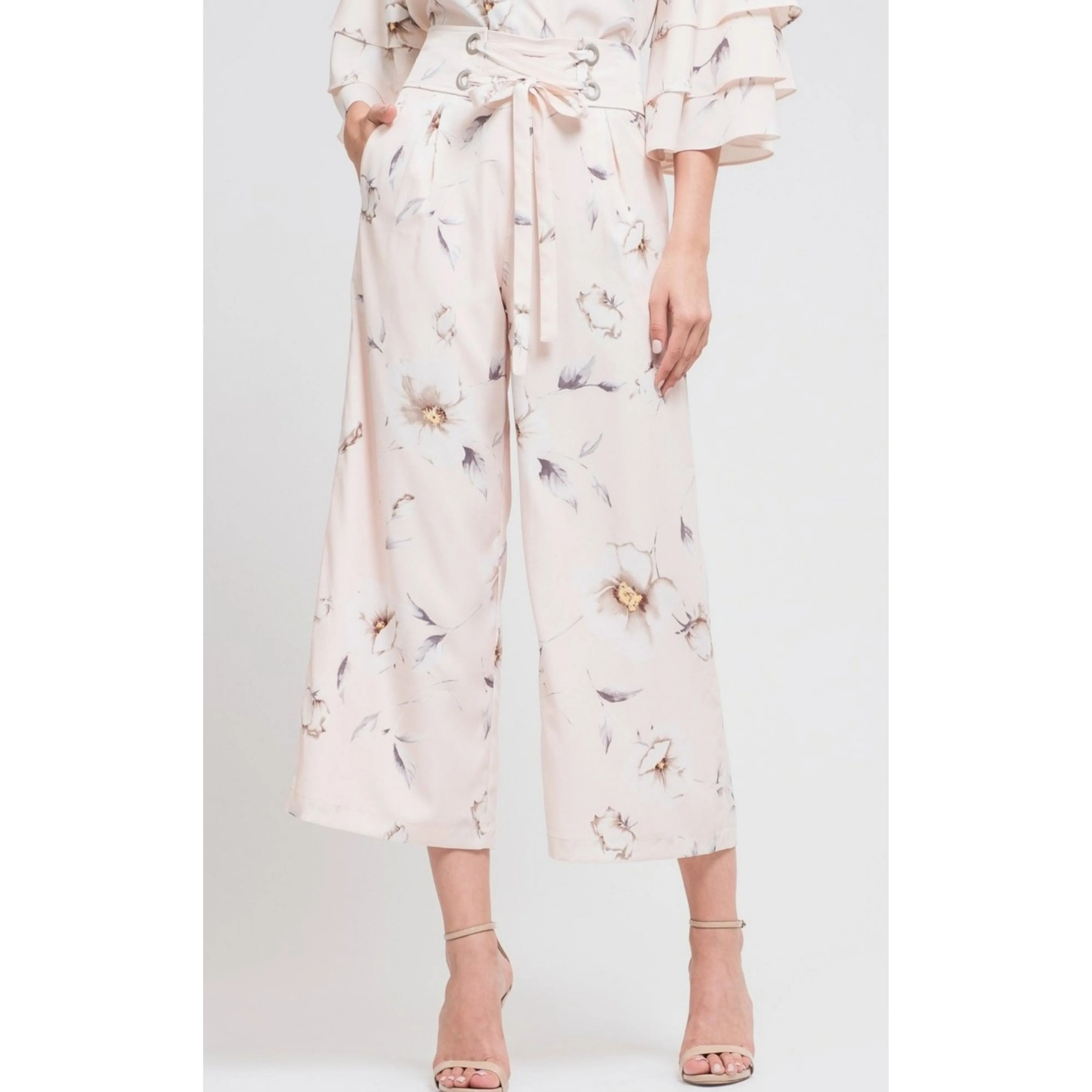 J.O.A. Cropped Floral Culottes