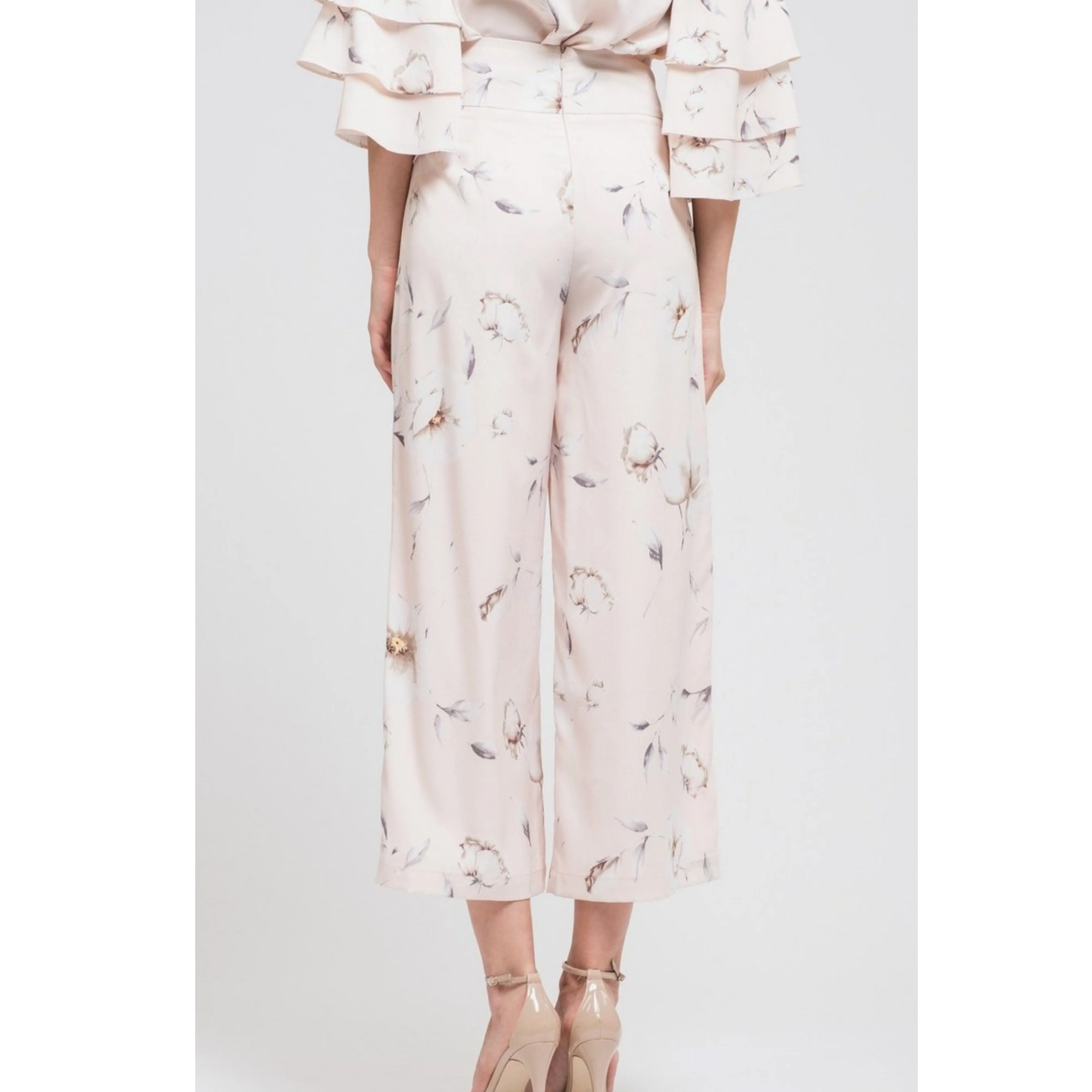 J.O.A. Cropped Floral Culottes